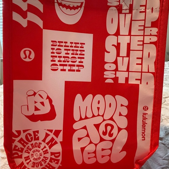 Lululemon Heart Wristlet - Picture 3 of 8